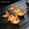 1pc yixing tè a sabbia viola pet pet pesce creativo ornamenti set accessori decorazioni per tavolo sculture fatte a mano 240411