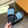 Flip Flip Double Luxury Slipper Designer Sapato para Mulher Man Slip Slippers Sandals Summer Sandale Beach Sapato xadrez de sandálias Diário 2024