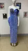 Casual Dresses 2024 Ankomst Blue Color Women Shinning Rhinestones Axless Bodycon Long Dress Elegant Evening Party Prom Wholesale