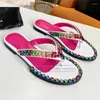 Flipers de chinelos coloridos chinelos de strass para meninas verão de verão genuíno salto plano multicolor Outwear mulheres