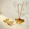 Boucles d'oreilles cerceaux Unique Grain vertical Ginkgo Leaf Vingate Gold plaqué Collier métallique étanche bijoux en acier inoxydable Bijoux