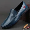 Casual Shoes Mens Slip-On Loafers High Quality Men äkta läder Male Flats Fashion Moccasin Comfy Driving