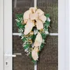 Fleurs décoratives Christmas Teardrop Wreath Door Sign With Golden Bowknot Ball Hanging Festival Plant Decoration Garland