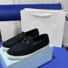 2024 Diseñador de moda Pista de gamuza Negro Surfual Zapatos casuales para hombres y mujeres zapatos de diseño de fondo plano de alta calidad de alta calidad DD03331P 35-44 6