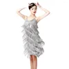Scene Wear Women Sexig V-ringning Latin Dance Costume Dress med glänsande fransar och spaghettirem för prestanda 2024 kjol