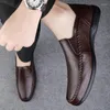 Casual schoenen herenloafers echte lederen mannen zachte klassieke bruiloft all-match mannelijke comfortabele zakelijke schoen