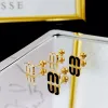 Roestvrijstalen brief m luxe designer stud oorbellen voor vrouwen modemerk sieraden delicate schattige kleine oorrang oorringen oorringen accessoires