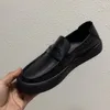 Casual schoenen mannen Loafers rijden Comfortabele ademende voeten Niet-slip jonge Europese trend cowhide-stijl zapatos para hombres