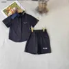 Fashion Kids Designer Kleidung Sommer Kinder-Set Baby Tracksuits Größe 100-160 cm reines schwarzes Lampenkragenhemd und Shorts 24April