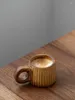 Muggar vintage grov keramik stora öron kaffemugg hög utseende nivå konststil keramiska par dricker hem frukost