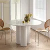 Nordisk massiv trä matbord matsal möbler designer skiffer rund matbord enkel liten lägenhet lounge rundbord