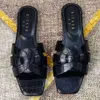 YL Bellissimi pansole di donne estive sandali classici alla moda Sandals semplice comodo e traspirante Scarpe da firma di scarpe da spiaggia romana casual565434