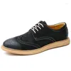 Chaussures décontractées 2024 Brogue classique jeune style britannique de style britannique de haute qualité Handmadecasual Leather Mens Oxford Men Shoe Plus Size38-46