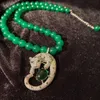 Leopard Pendant Zircon Animal شكل حيوان بيرل Emerald Green Agate Red Beads Necklace for Women Designer Copper Jewelry 240409