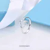 High End Designer Rings Tifancy High Version New Hollow Heart Ring Female Copper Plated med 18K Real Gold Fashionable and Personalized Simple Open Ring Original 1: 1