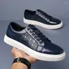 Scarpe casual Daily maschile Sneakers Summer Man Summer Lace-up Comfort Leather Flat