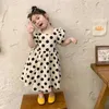 Flickas klänningar sommarflickor klänning polka dot puffy prinsessan klänning bubbla hylsa besättning nacke koreansk stil dot tryck elegant klänning