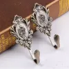 2 stks vintage legering gordijn gordijn tieback muur gemonteerd gordijn slaapkamer raam houteback hooks hoed rozen patroon fittingen deur home decor