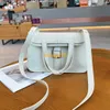 Halzan handtassen lederen crossbody tassen 2024 Nieuwe klassieke vintage lychee patroon hoofdlaag koehide cowhide handheld schoudertas met echte lederen cros hebben logo hbwf