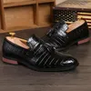 Sapatos casuais negócios de luxo Oxford Leather Men Men Rubber Formal Office Wedding Flats Footwear Mocassin Homme Big Size 47