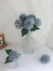 Flores decorativas mefier artificial flor flor 25/50pcs empoeirado azul dahlia margarida com haste para bolo de peça central de mesa de buquê de noiva para casamentos