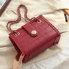 가방 Viney 2024 Crossbody Womens 정품 가죽 빨간 웨딩 신부 대용량 핸드 헬드 어깨