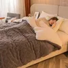 Одеяла одеяло с утолщением одеяло, бросьте вязаный офис, многофункциональный осенний и зимний одеяло с домашней кроватью на молнии