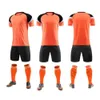 Uniforme de futebol para crianças treinando uniforme uniforme de mangas curtas Jersey Summer Home Away Equipe Uniforme de esportes de secagem rápida adulta Conjunto de esportes impressos