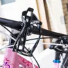 Lätt vattenflaskor rack ridutrustning vatten kopp hållare stor flexibilitet stabil cykel sport rack burar