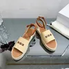 Designer Sandalen Frau Häkeln rutschen schwarze Plattform Keile Strohform Flachform Slipper Sommer Flachkomfort Mule Beach Pool Zwei Tränen 240415