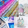 50 cm x 120 cm láser geométrico geométrico iridescente PU Faux Faux Telage Bag Craft Diy Joyería Material de costura