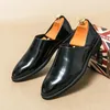 Casual Shoes Luxus Patent Leder Klassische Slip-on-Männer fahren Wanderlaafer Freizeit soziale Herren Mode