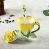 Cups Saucers 3d Rose Email Coffee Cup Tea Milk Set met lepel schotel Creative Ceramic European Bone China Drinkware vriend GIF