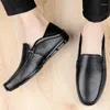 Casual schoenen aankomst mannen loafers echte lederen heren ademend man mocassins heer rijdende comfortflats