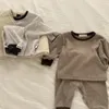 Ensembles de vêtements à la mode coréenne Ins Enfant pour les enfants pour garçons et filles vêtements pour bébés garçon fille