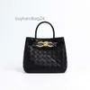 Cuir Venetas Large Andiamo Underarm Lady Sac à bandoulière Tote Designer Bottgas Capacité Sacs Grille NOUVEAU COUPE TOP TOP HEURD LAY