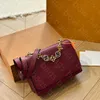 Luxury toppkvalitet hobo läder designer väska multi klassisk axelväska mode purses designer kvinna dhgate plånbok bolso de diseno body väska borsa rippel svart väska