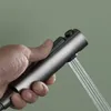 Zwart twee-in-één waterspuitpistool toiletpartner bidet set huishouden badkamer kraanhoekige klep reiniging anale booster spuiter