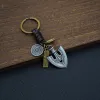 Jojos Bizarre Adventure Keychain Leather Key Chain Keyring Keychains for Men pil Anime Accessories Key Ring Pendant Llaveros