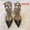 High Vvalen Straps Pump Designer Pointed Heel Stud Leather Version Shoes v Family Rivet Heels Sandals Women Thin 459D