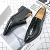 Casual Shoes Men's Pointed British Style Business Carved Leather Slip-on Black Banquet Wedding