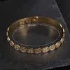 Bangle roestvrijstalen heilige Benedict Cross armband katholieke Jezus ronde amulet armband heren mode geloof sieraden 24411