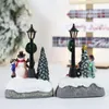 Decoratieve beeldjes 1 stks Leuke kerstled verlichte huis met de hand geschilderde cadeau decor tabletop kleine dorp centerpieces verlichte scène p8l9