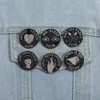 Black Round Punk Entamel épingles pour les hommes Femmes Sad Girls Club Lonely Hearts Club Brooches Badge Badge Gothic Style Pin Accessoires