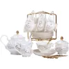 22pieces Porzellan Bone China Tee Setsgold Rand Kaffee Set mit goldenen Metall -RackcupsSaucersspoonStapotsugar 240411