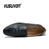 Casual schoenen Leather Men Loafers mode 2024 Classic Crocodile Patroon Mens Rijden Soft Flats Plus Size 46