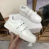 Ontwerper Casual schoenen VT Sneakers Low Flat Open Trainers Platform Men Vrouwen Leer Wit Zwarte schoenkalfsleer Vintage Sports Loafers Fashion Italy Trainer