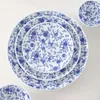 أوعية الصين الدقيقة من الخزف الأزرق والأبيض أدوات أوان أبيض ختم أدوات المائدة الزهرة أدوات عشاء مصنوعة يدويًا