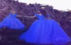 Дешевые милые королевские голубые принцесса маленькие девочки платья театрализованной платья бусинки жемчужины от рукавов на плече
