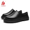 Sapatos casuais fortes masculinos chefas à prova d'água à prova de óleo EVA Light Fashion Non Slip Resistan Kitchen Working